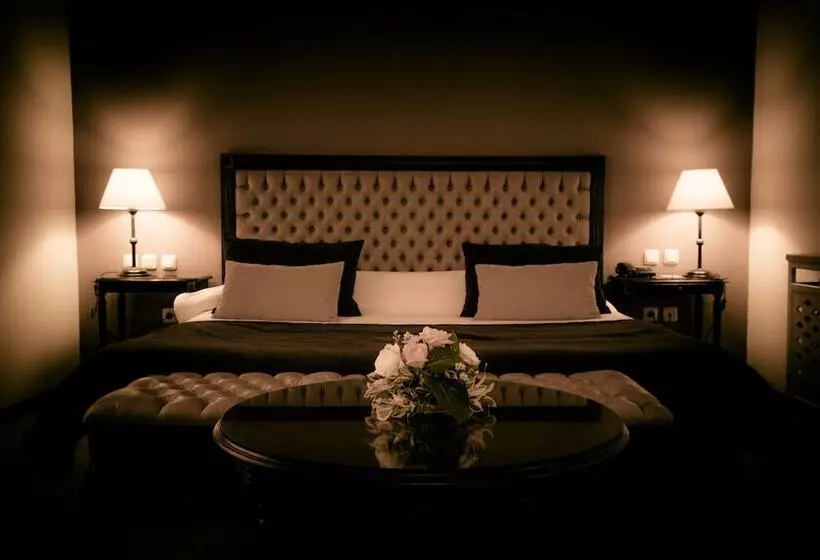 سوئیت سینیور, Acropole Tunis