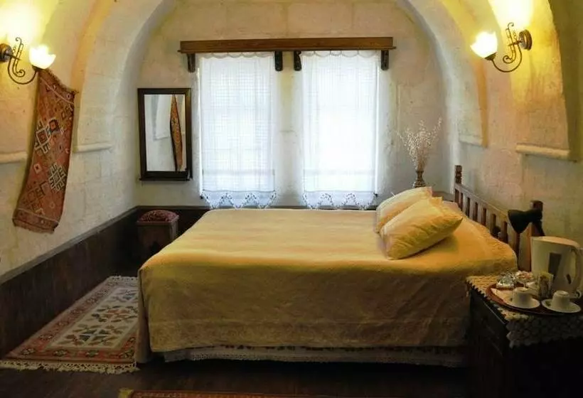 اتاق استاندارد, Aravan Evi