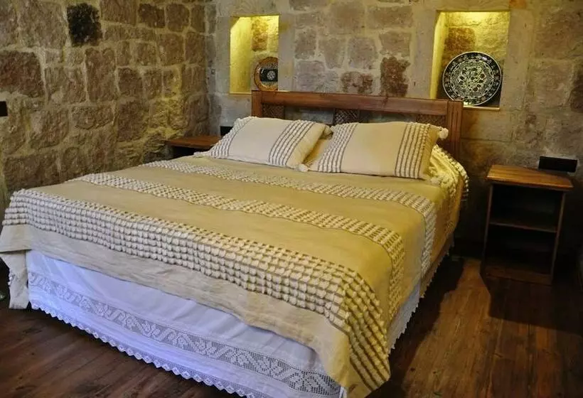 اتاق خانوادگی, Aravan Evi