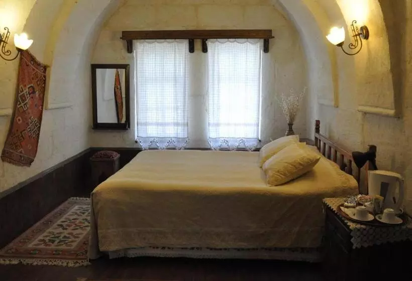 اتاق استاندارد, Aravan Evi