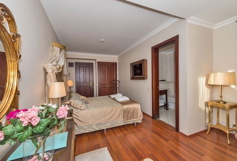 اتاق لوکس, Daphne