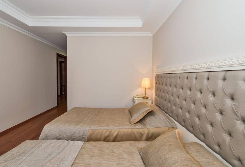 اتاق استاندارد سه نفره, Daphne