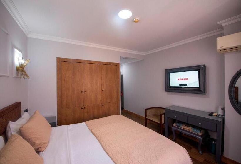 اتاق لوکس, Daphne