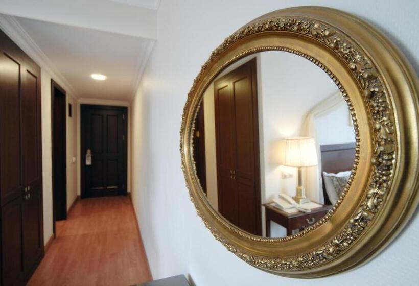 اتاق استاندارد تودرتو, Daphne