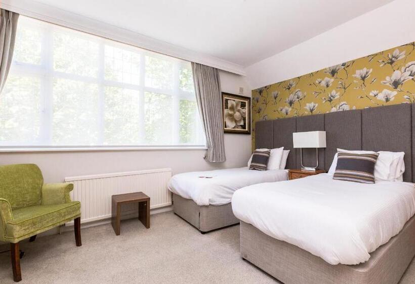 Номер Стандарт, De Rougemont Manor Hotel & Suites