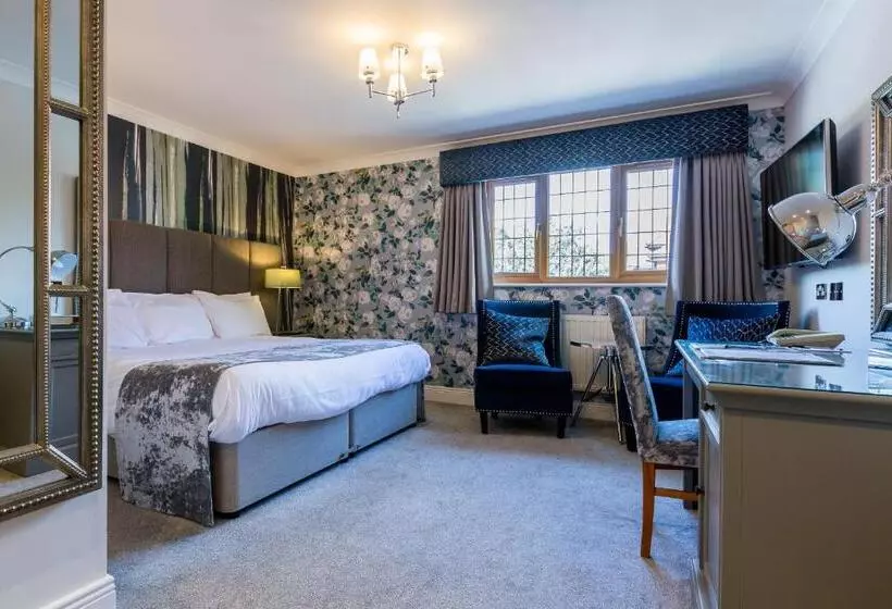 デラックスルーム, De Rougemont Manor Hotel & Suites