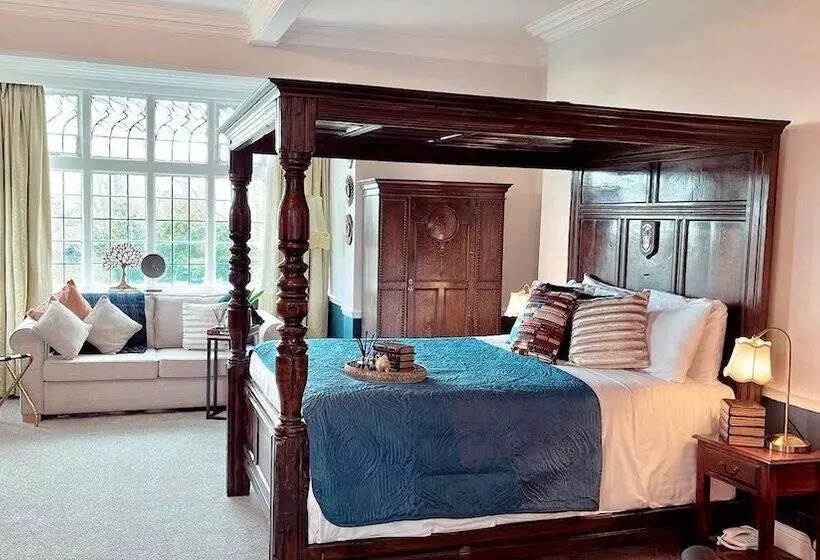エクゼクティブスイート, De Rougemont Manor Hotel & Suites