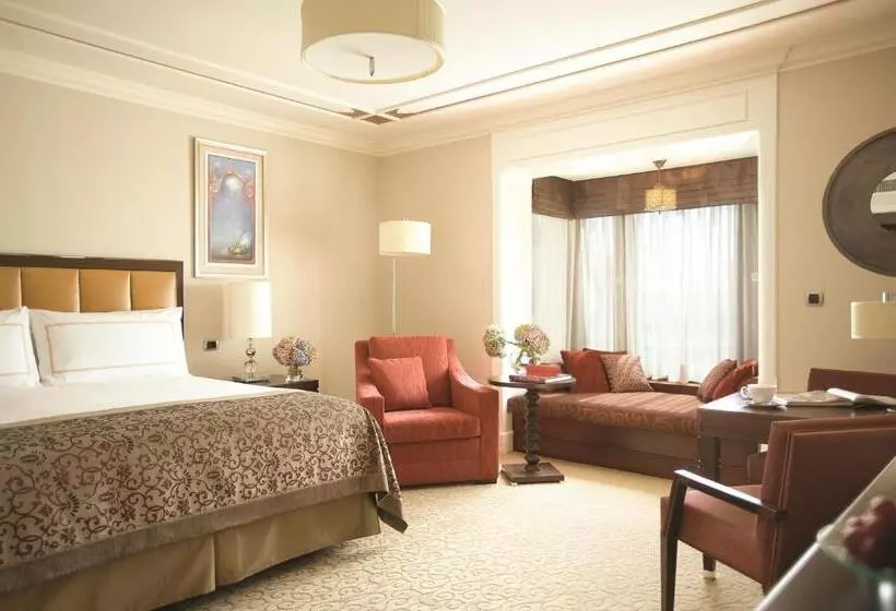Superior Room, Four Seasons Hotel Istanbul At The Bosphorus