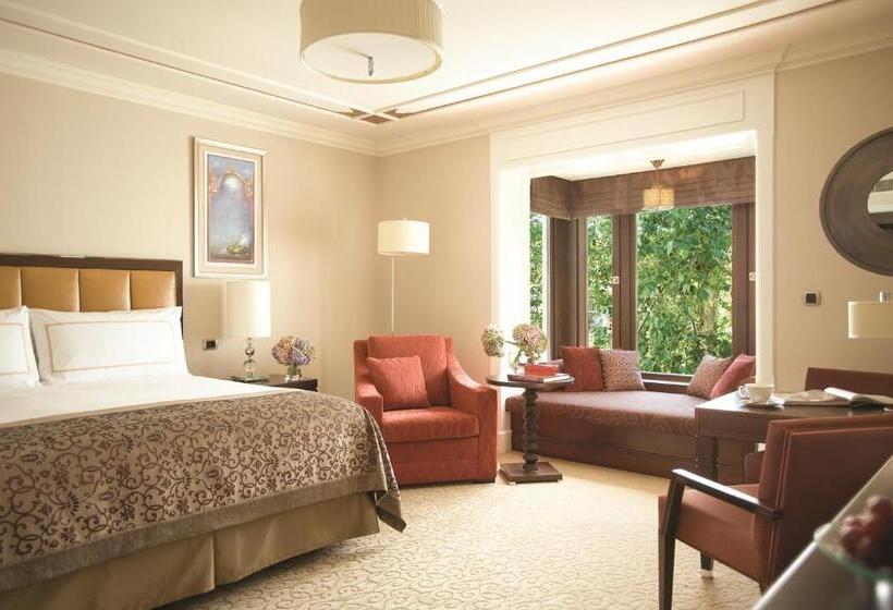 اتاق استاندارد با تخت بزرگ, Four Seasons Hotel Istanbul At The Bosphorus