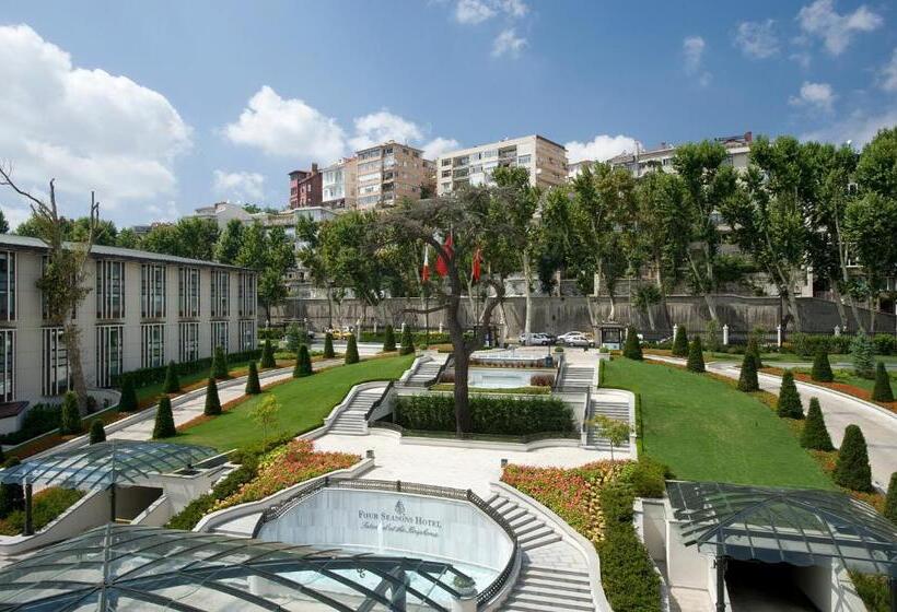 اتاق استاندارد با تخت بزرگ, Four Seasons Hotel Istanbul At The Bosphorus