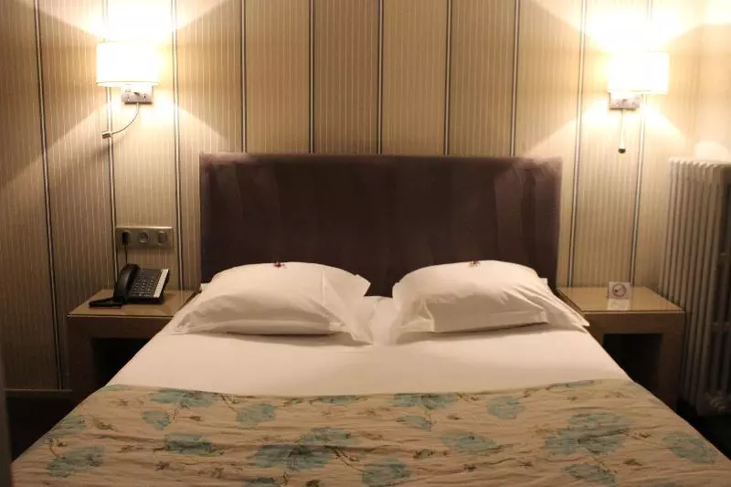 اتاق راحتی, Grand Hôtel D Orléans