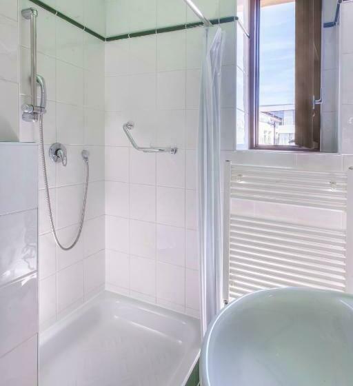 Quarto Estandar, Lunik