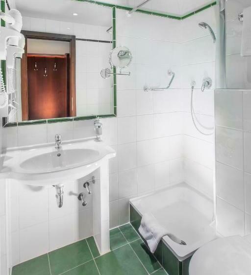 Quarto Triplo Estandar, Lunik