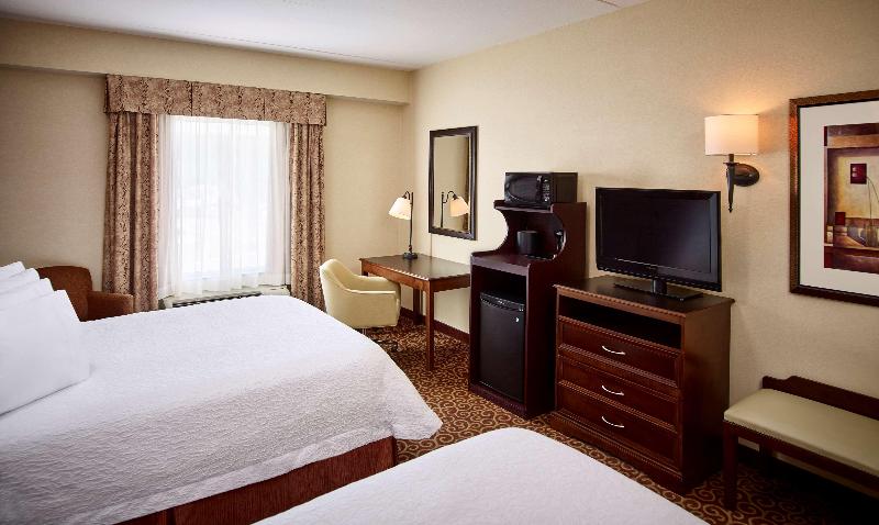 디럭스 룸, The Churchill