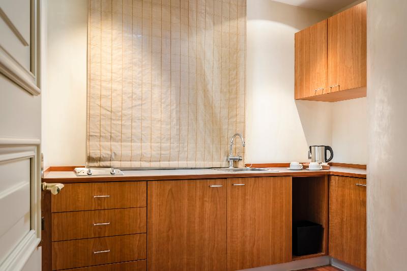 스위트, The Churchill