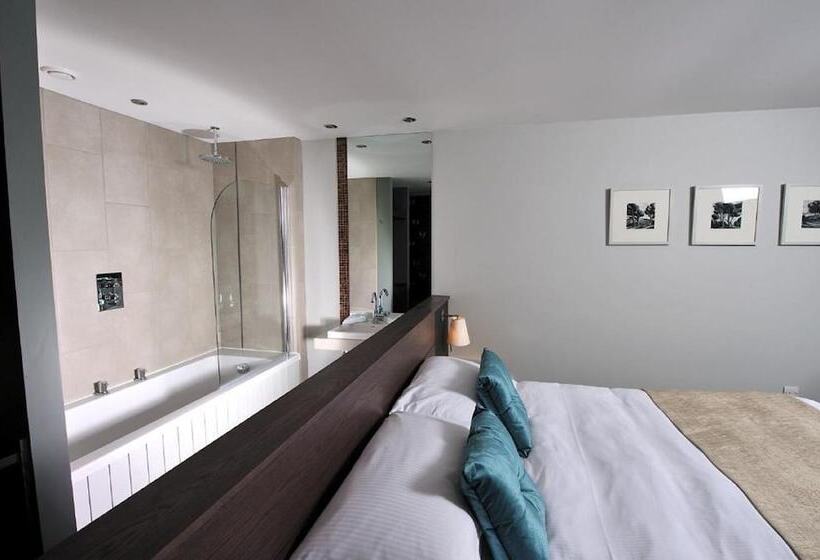 Номер Superior, The Cornwall Hotel Spa & Lodges