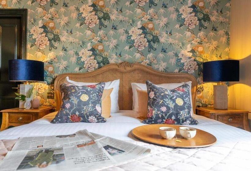 غرفة ديلوكس, The Crown Inn