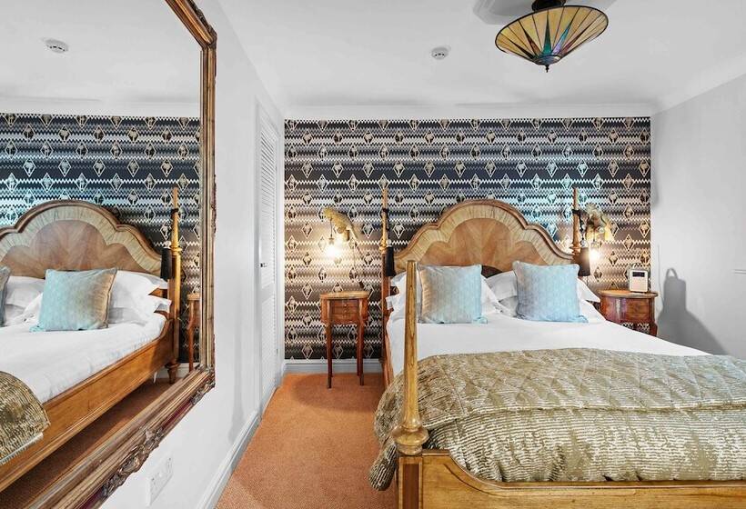 سوییت با چشمانداز باغ, The Somerville