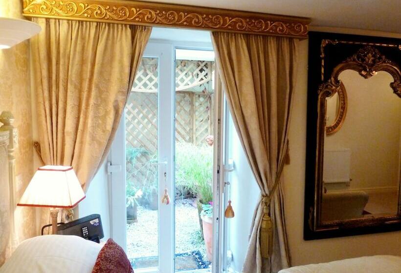 سوییت جونیور, The Somerville