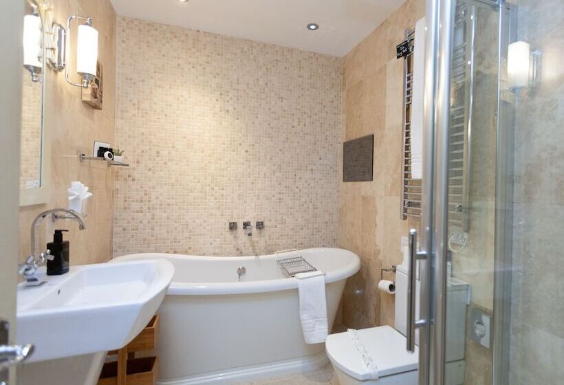 سوییت لوکس, The Somerville