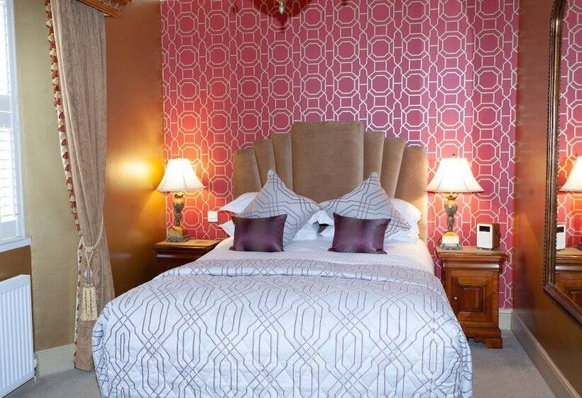 سوییت لوکس, The Somerville