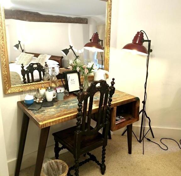 디럭스 룸, Tower House Guest House