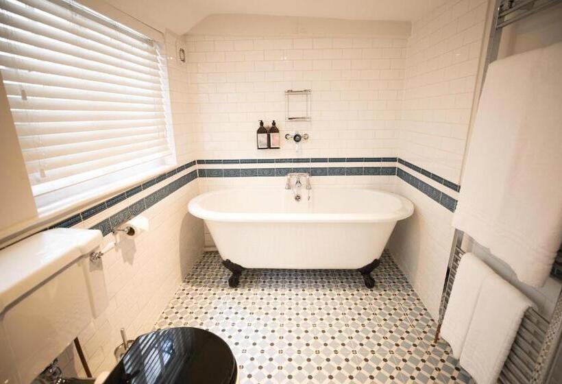 디럭스 룸, Tower House Guest House