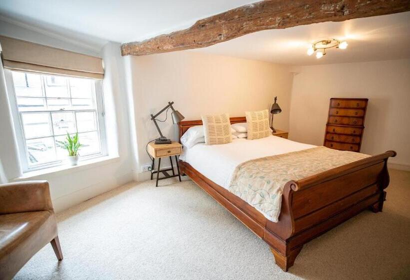 디럭스 룸, Tower House Guest House