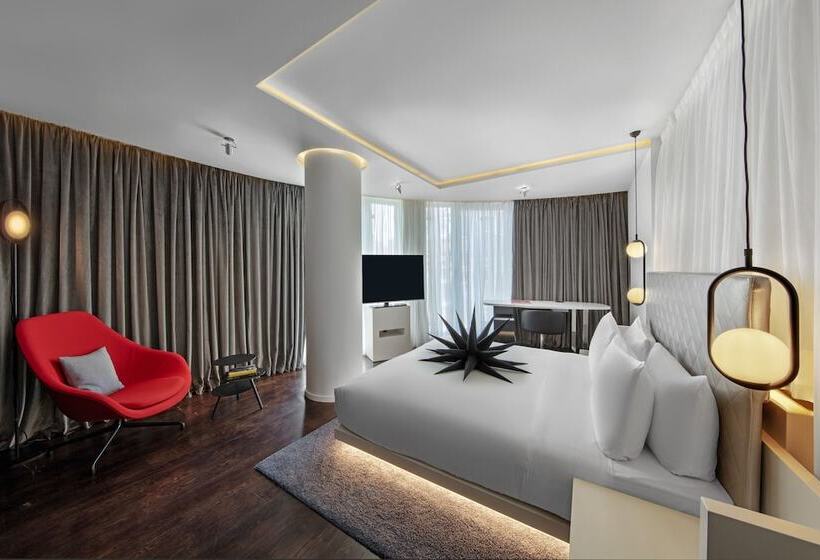 スイート, W London