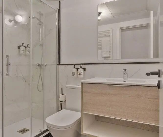 اتاق استاندارد, Uma Suites Atocha