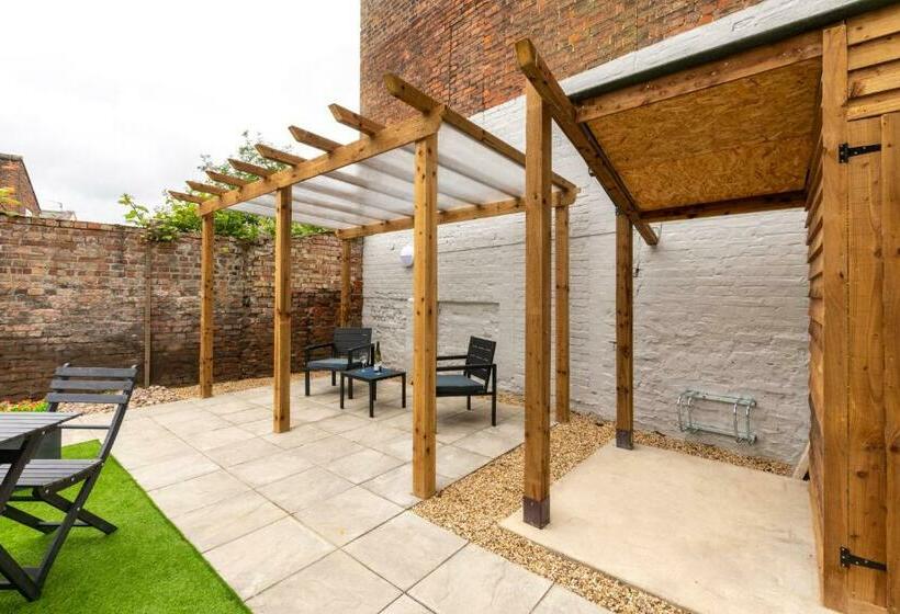 חדר דחוקס עם מיטת קינג, Bricksage Rooms, King S Lynn South Gate