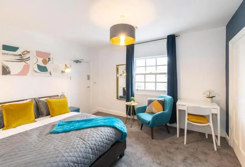 キングサイズベッドのスタンダードルーム, Bricksage Rooms, King S Lynn South Gate