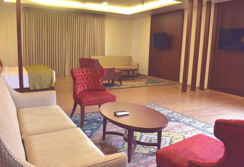 Люкс Премиум, Fortune Park Airport Road, Hubballi   Member Itc S Hotel Group