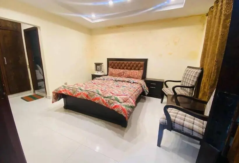 اتاق استاندارد, Grand Homes