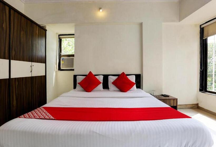 غرفة كلاسيكية ثلاثية, O Lal Sai Residency