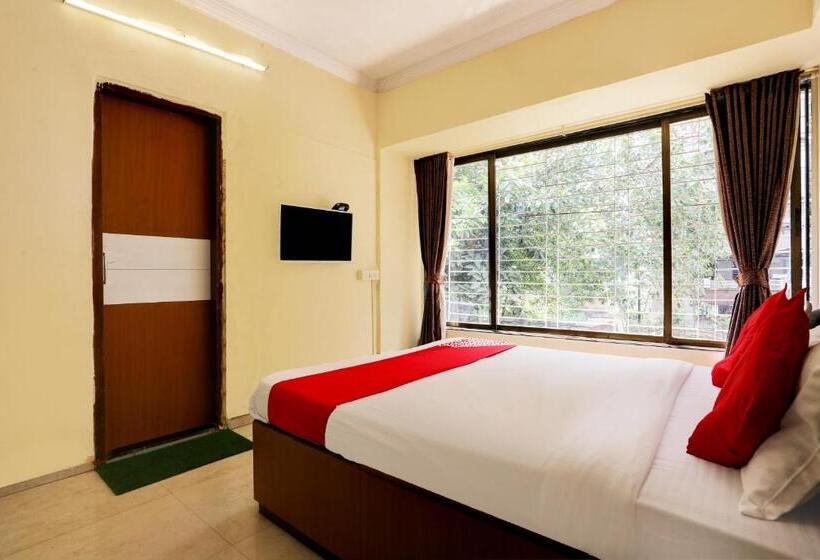 غرفة كلاسيكية ثلاثية, O Lal Sai Residency