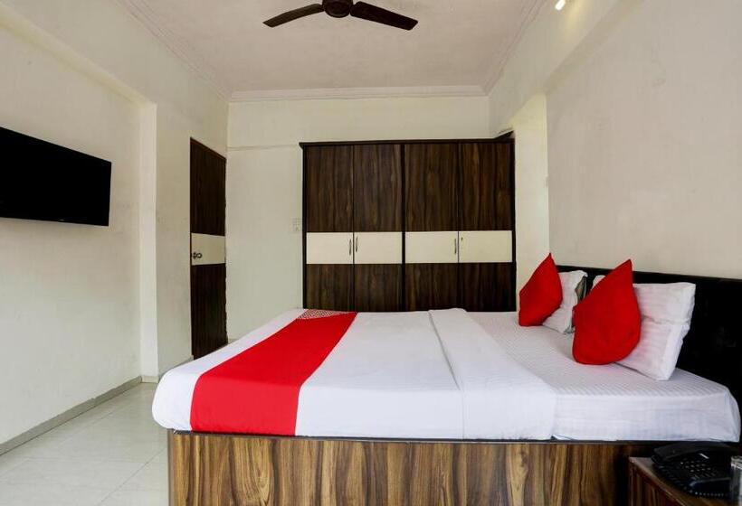 غرفة كلاسيكية ثلاثية, O Lal Sai Residency