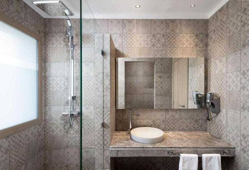 جناح جونيور مزوَّد بشرفة, Radisson Blu Resort Al Hoceima