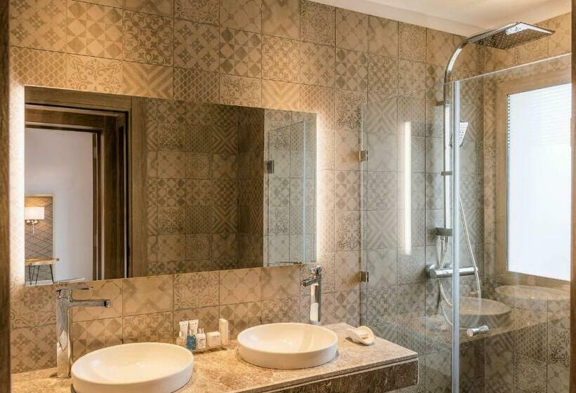 غرفة بريميوم مزودة بشُرفة, Radisson Blu Resort Al Hoceima