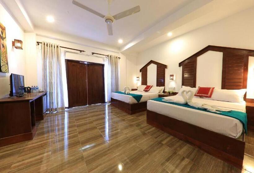 Семейный Номер Deluxe, Sundaras Resort & Spa Dambulla