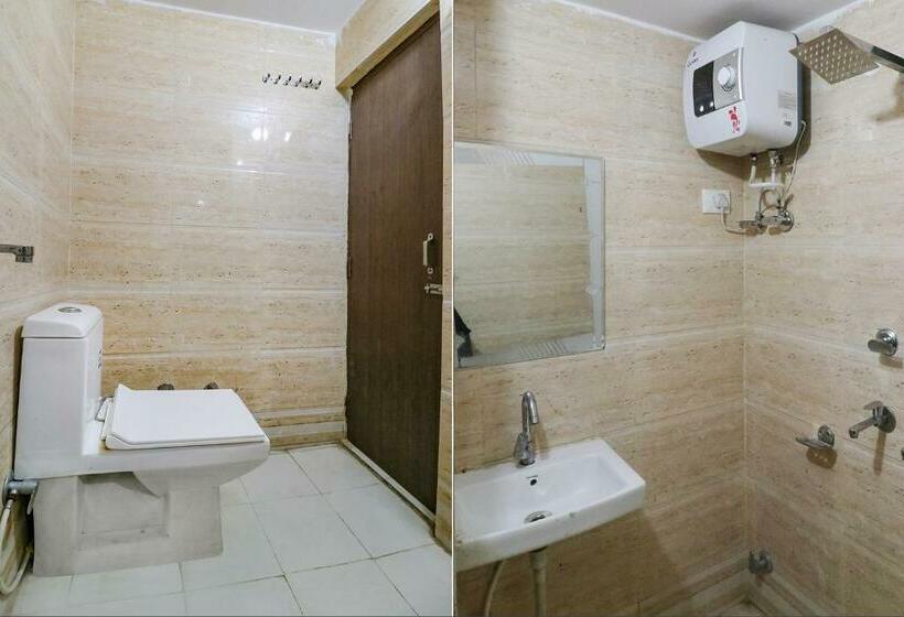 חדר דלוקס, Fabexpress Kartikey Inn