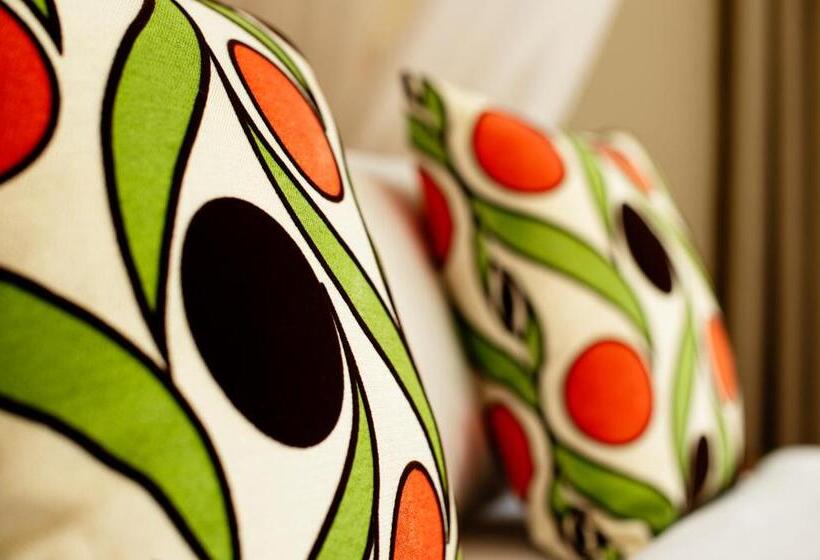 싱글 디럭스 룸, The Safari House