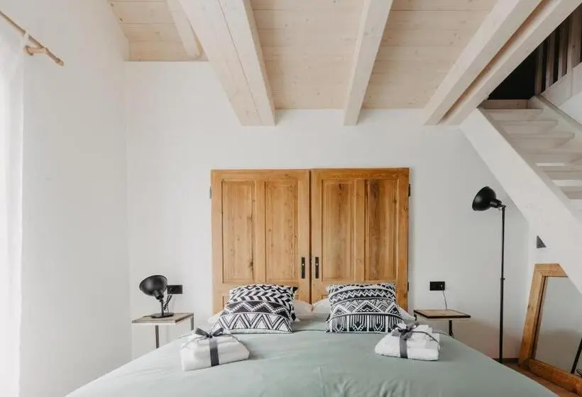 デラックスの４人部屋, La Tana Del Lupo B&b, Family And Outdoor Sports
