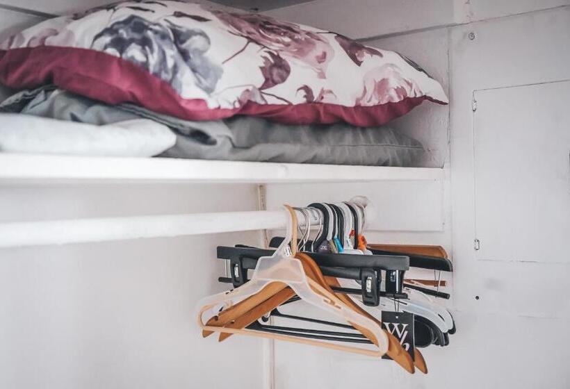 Quarto Economy, Hollywood Light Haven Lodge