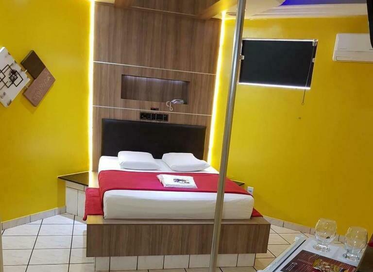 StandaardKamer, Penseentre Motel