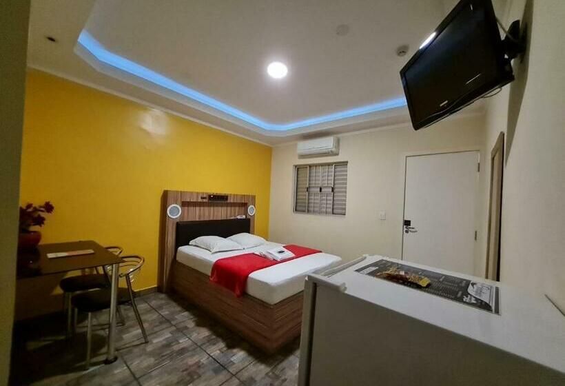 StandaardKamer, Penseentre Motel