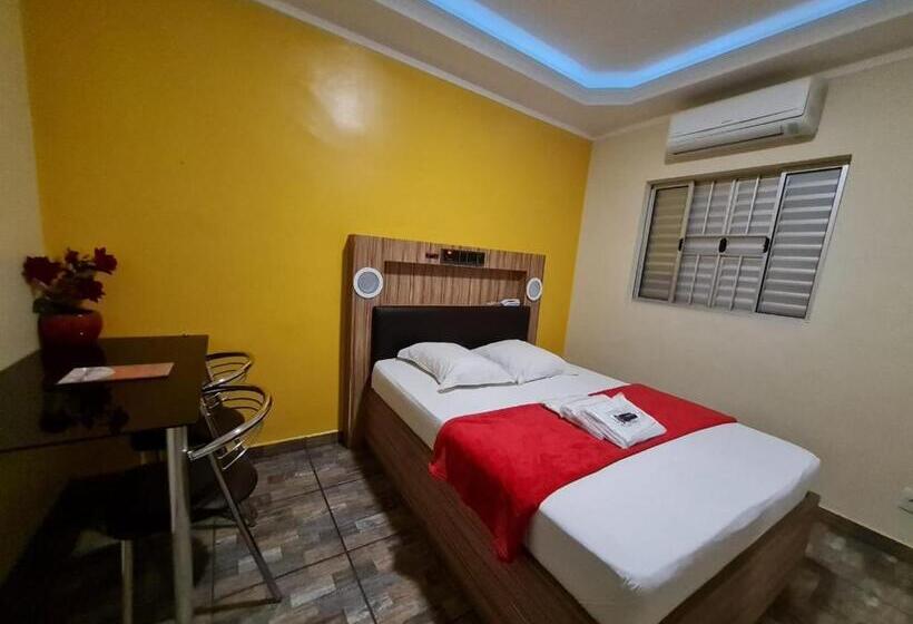 StandaardKamer, Penseentre Motel