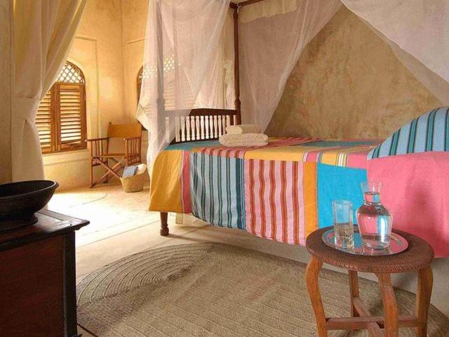 اتاق استاندارد, Samaki House