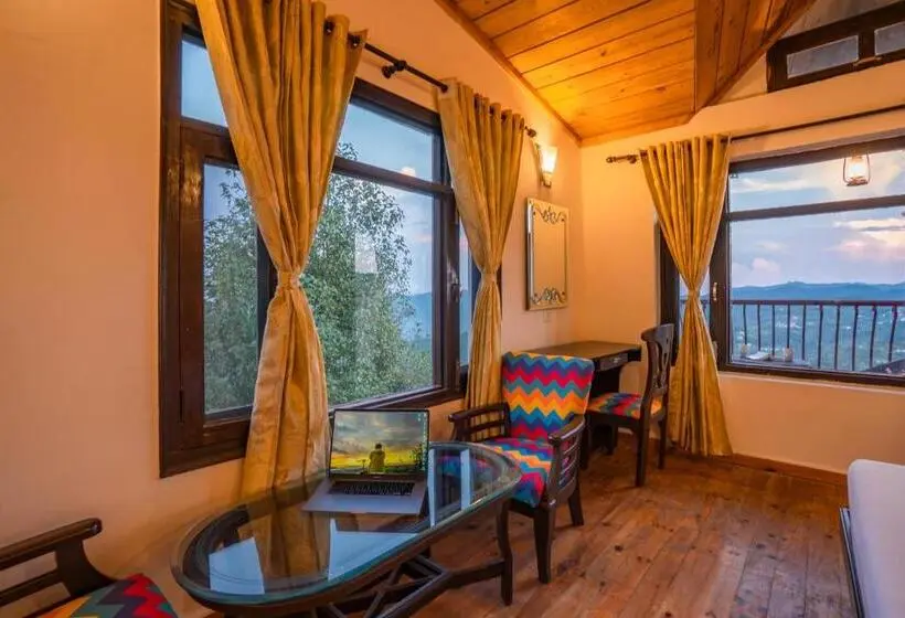 バルコニー付きデラックスルーム, Gostops Mukteshwar Private Rooms And Dorms