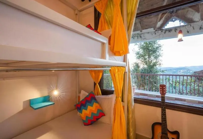 ルームシェアのワンベッド, Gostops Mukteshwar Private Rooms And Dorms
